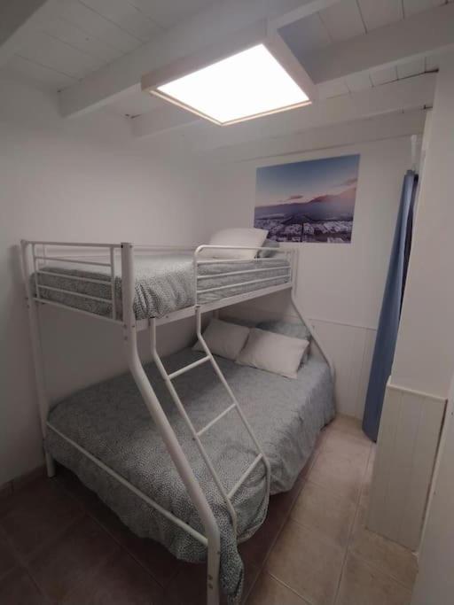 Famara, Apto. En Zona Tranquila A 200M Del Mar. Apartamento Exterior foto